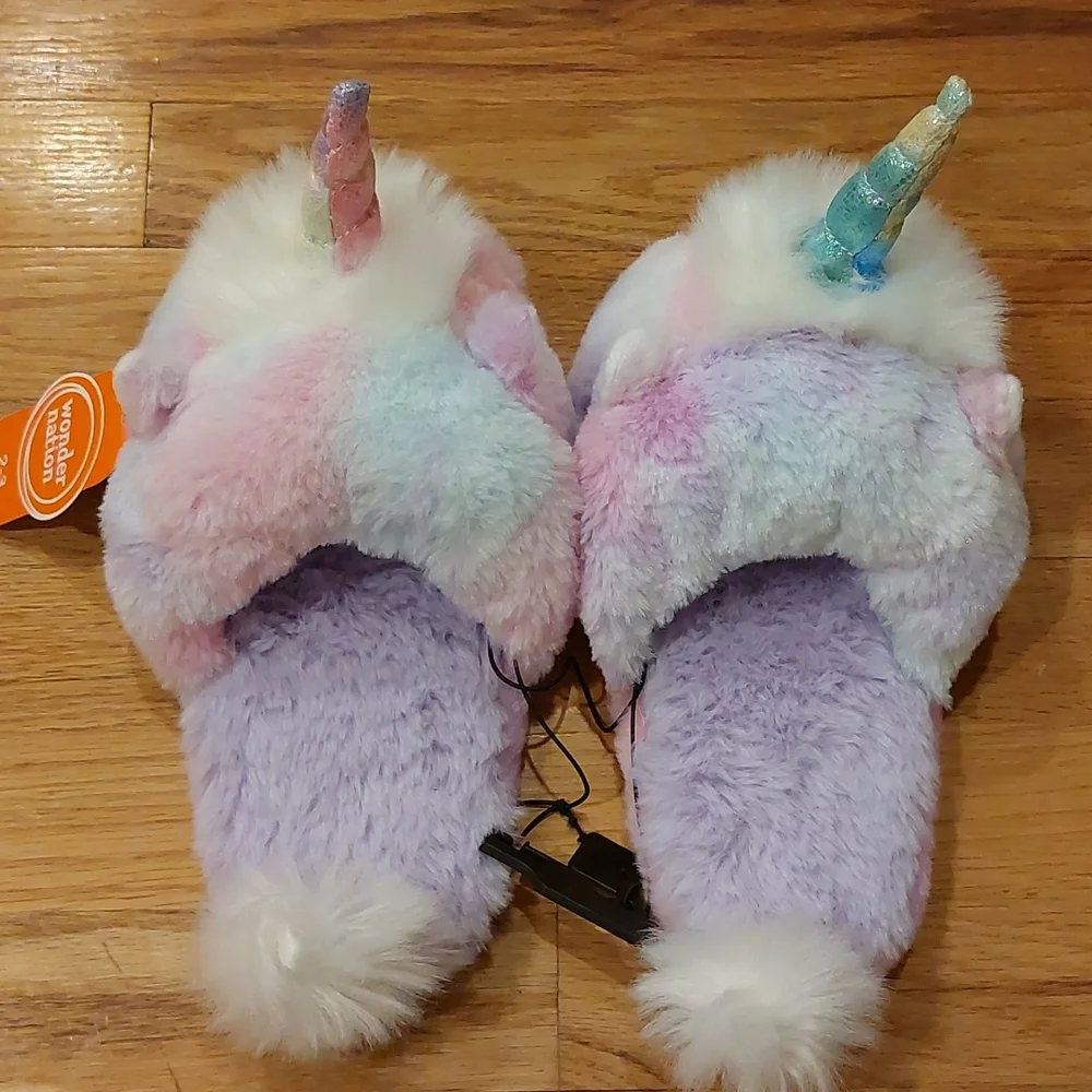 Wonder Nation Slippers - Picture 3 of 10